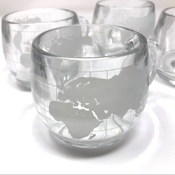 Circa 1970s THE NESTLE CO. 4 glass globe mugs - Picture 3 of 7